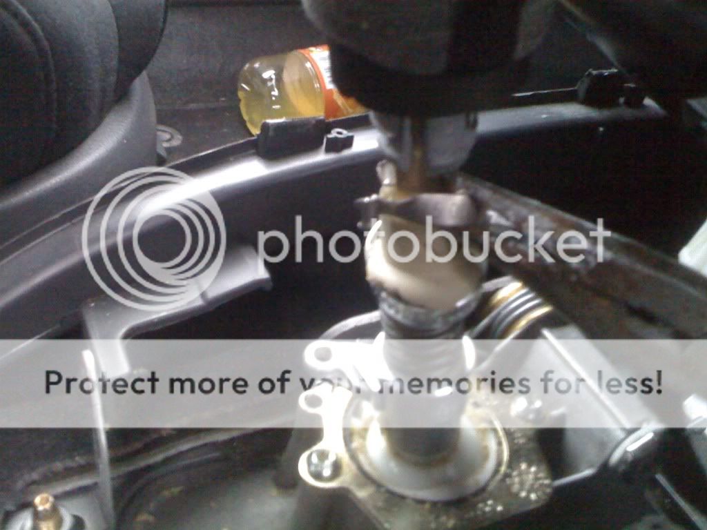 changing gear knob in a 9n3 Page 2 THE VW Polo Forum