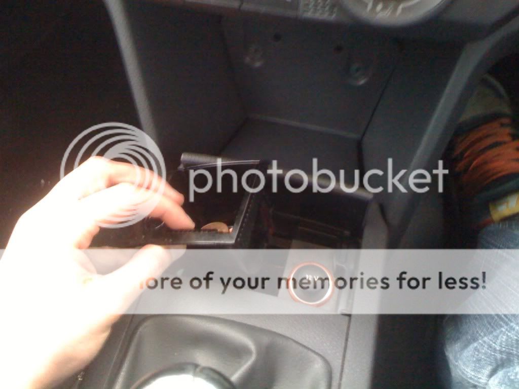 changing gear knob in a 9n3 Page 2 THE VW Polo Forum